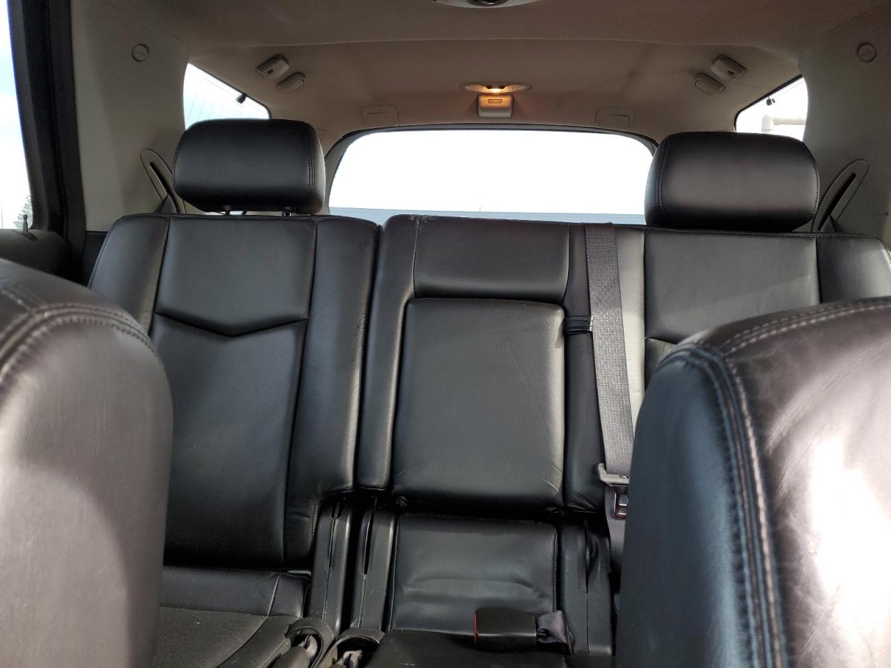 2009 Cadillac SRX - Image 10