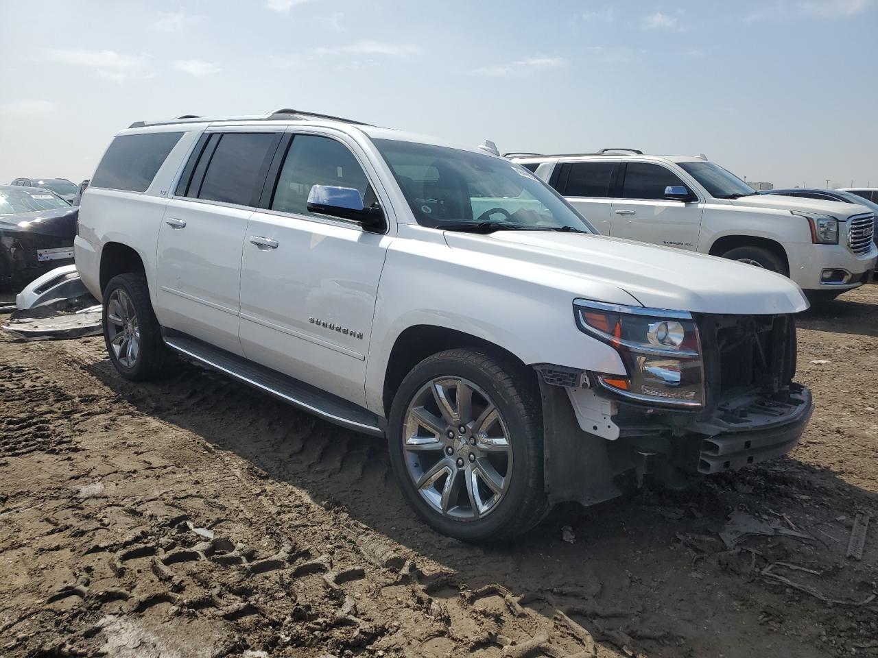 2016 Chevrolet Suburban - Image 4