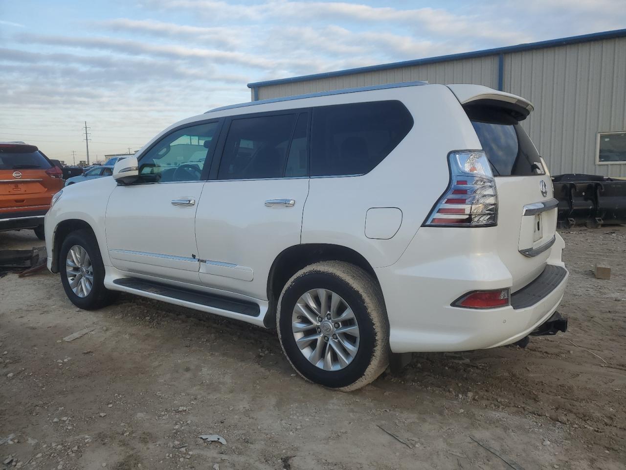 2015 Lexus GX - Image 2