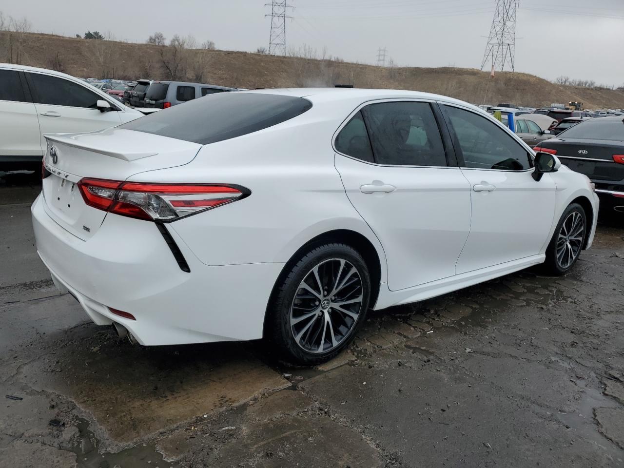 2018 Toyota Camry - Image 3