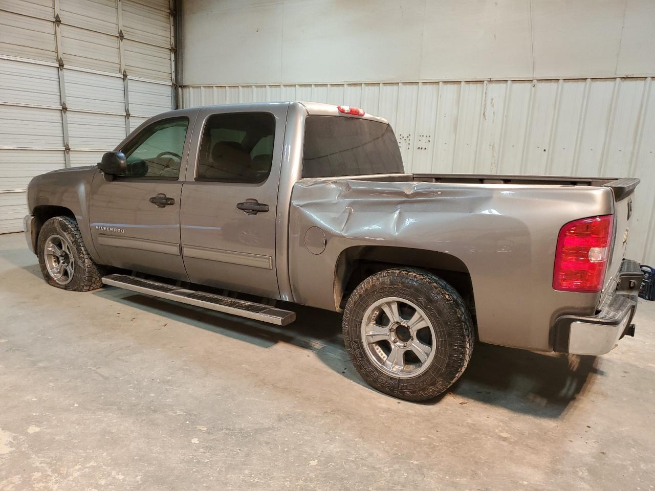 2012 Chevrolet Silverado - Image 2