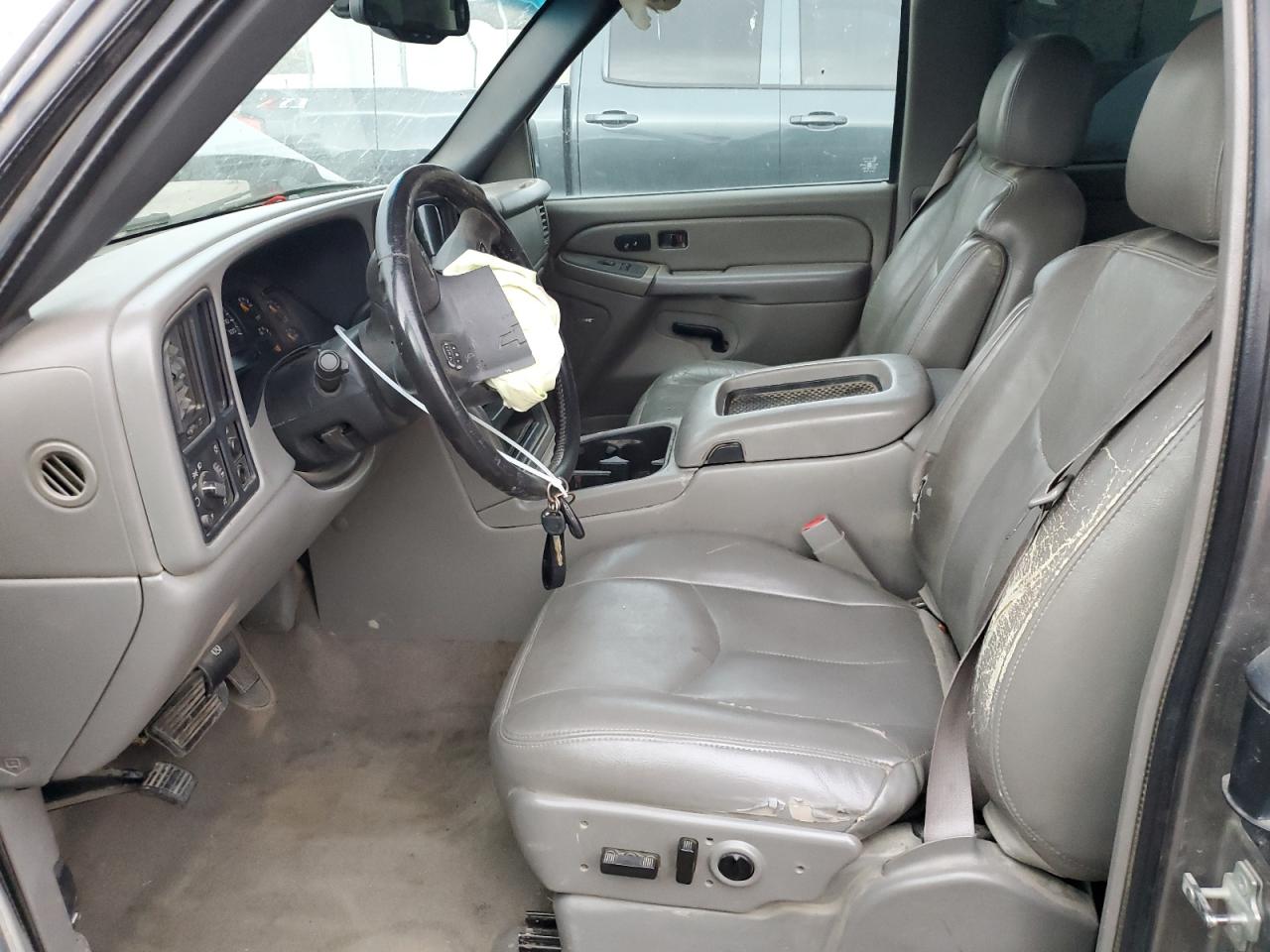 2006 Chevrolet Silverado - Image 7