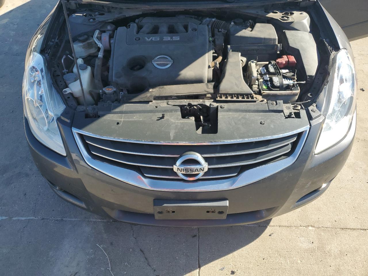 2012 Nissan Altima - Image 11