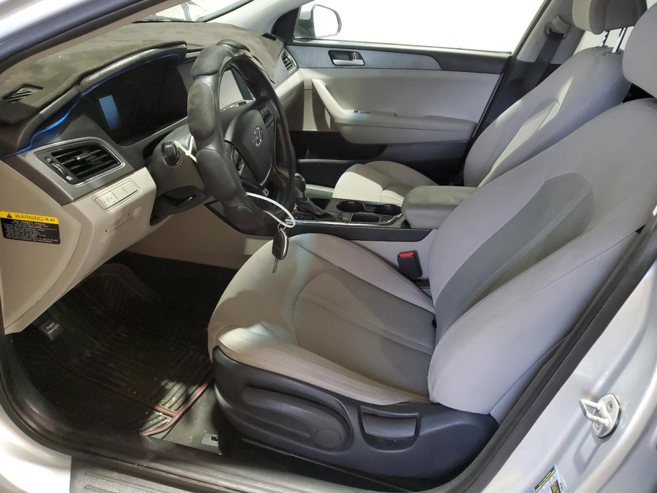 2016 Hyundai Sonata - Image 7