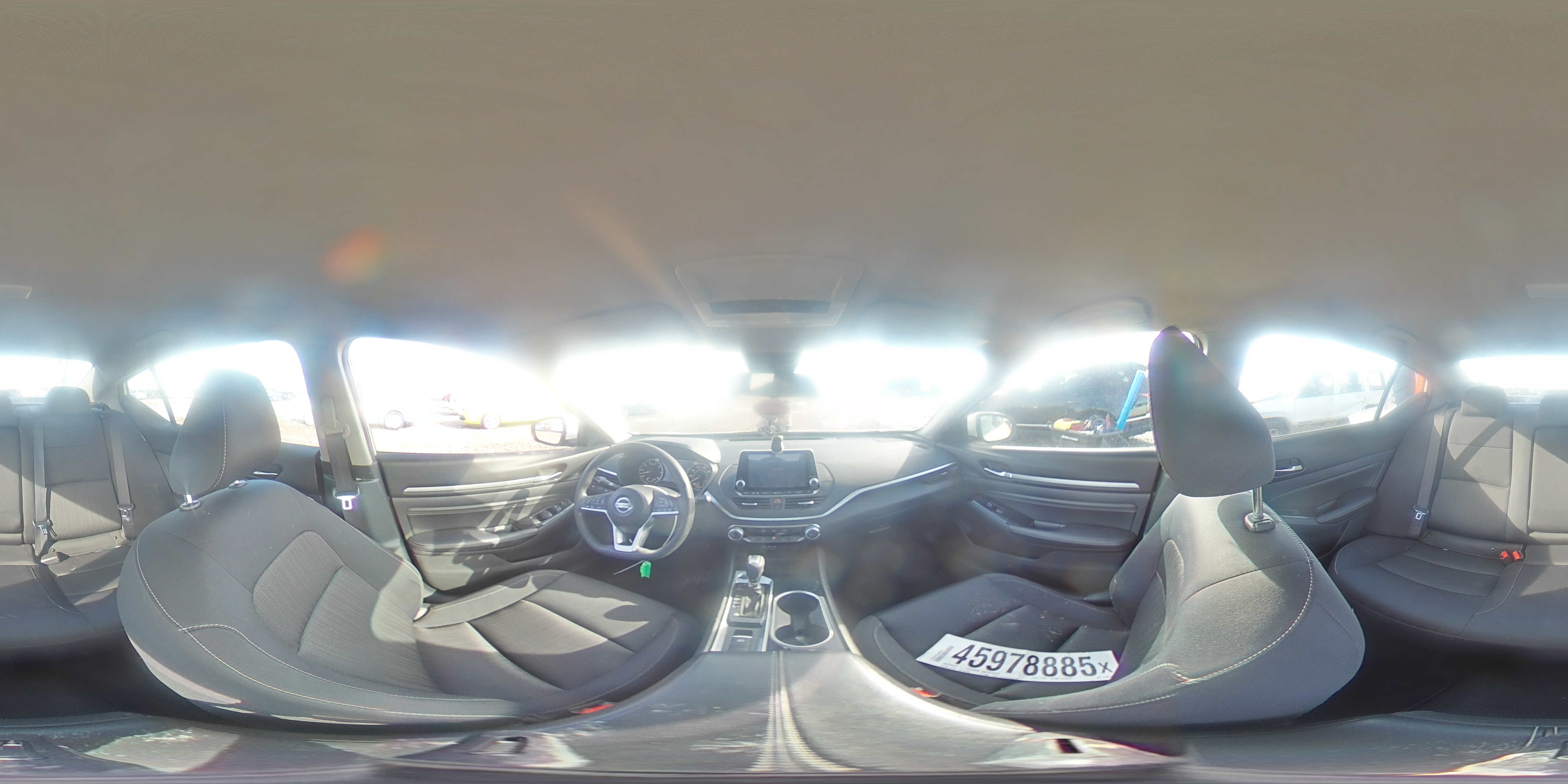2021 Nissan Altima - Image 12