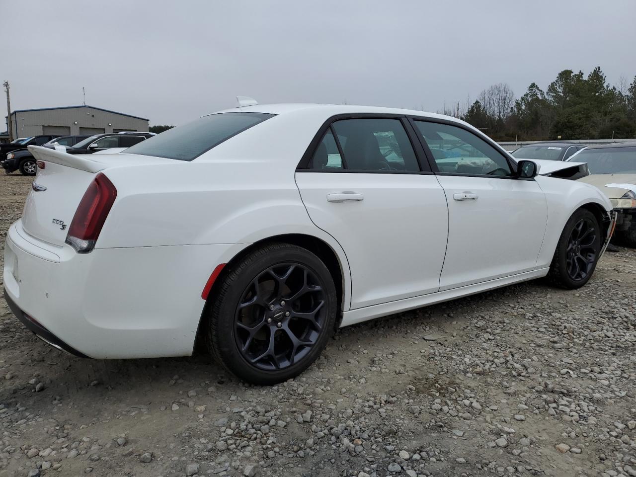 2020 Chrysler 300 - Image 3