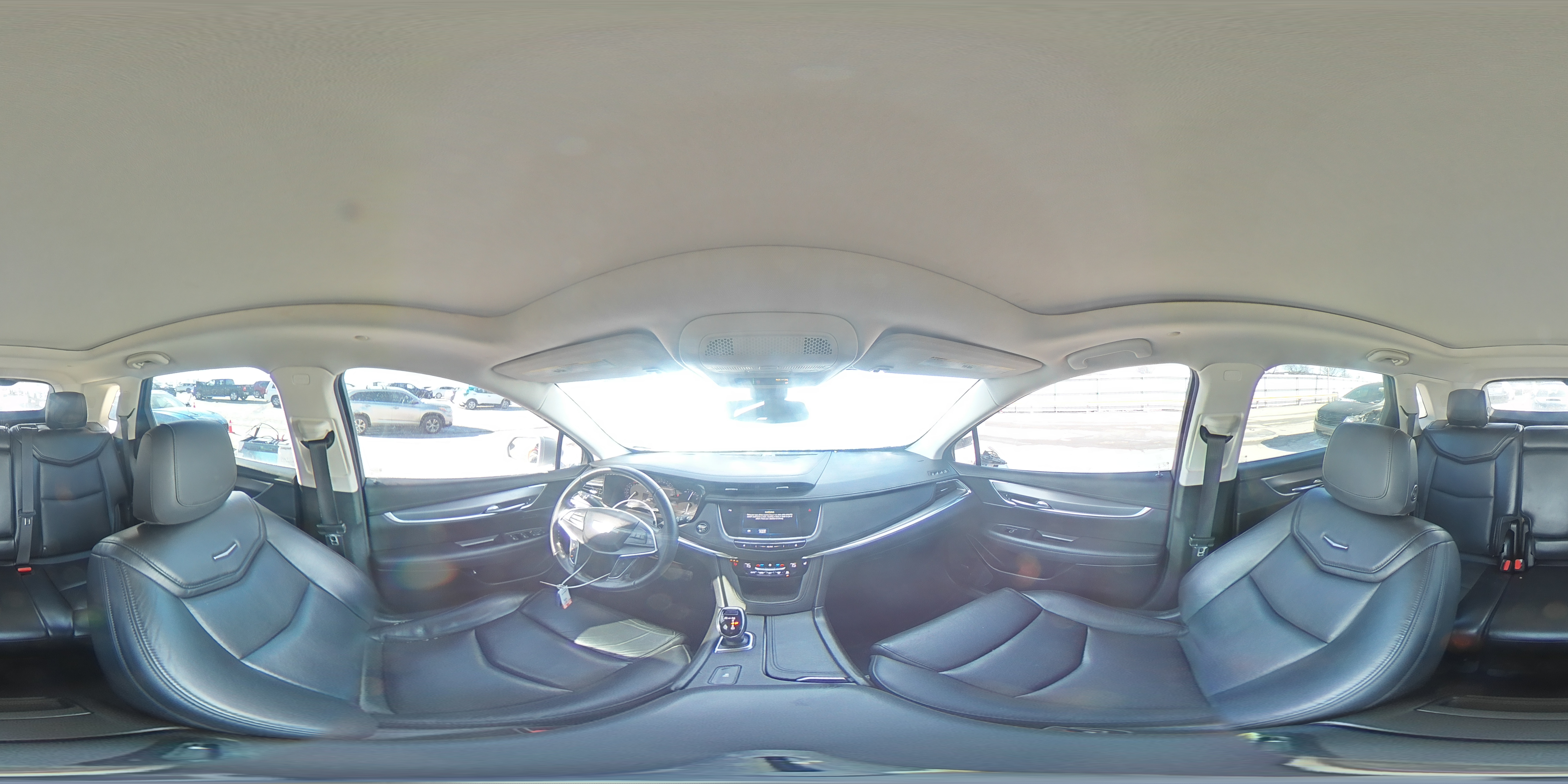 2019 Cadillac XT5 - Image 16