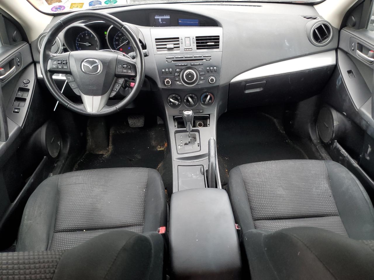 2012 Mazda 3 - Image 8