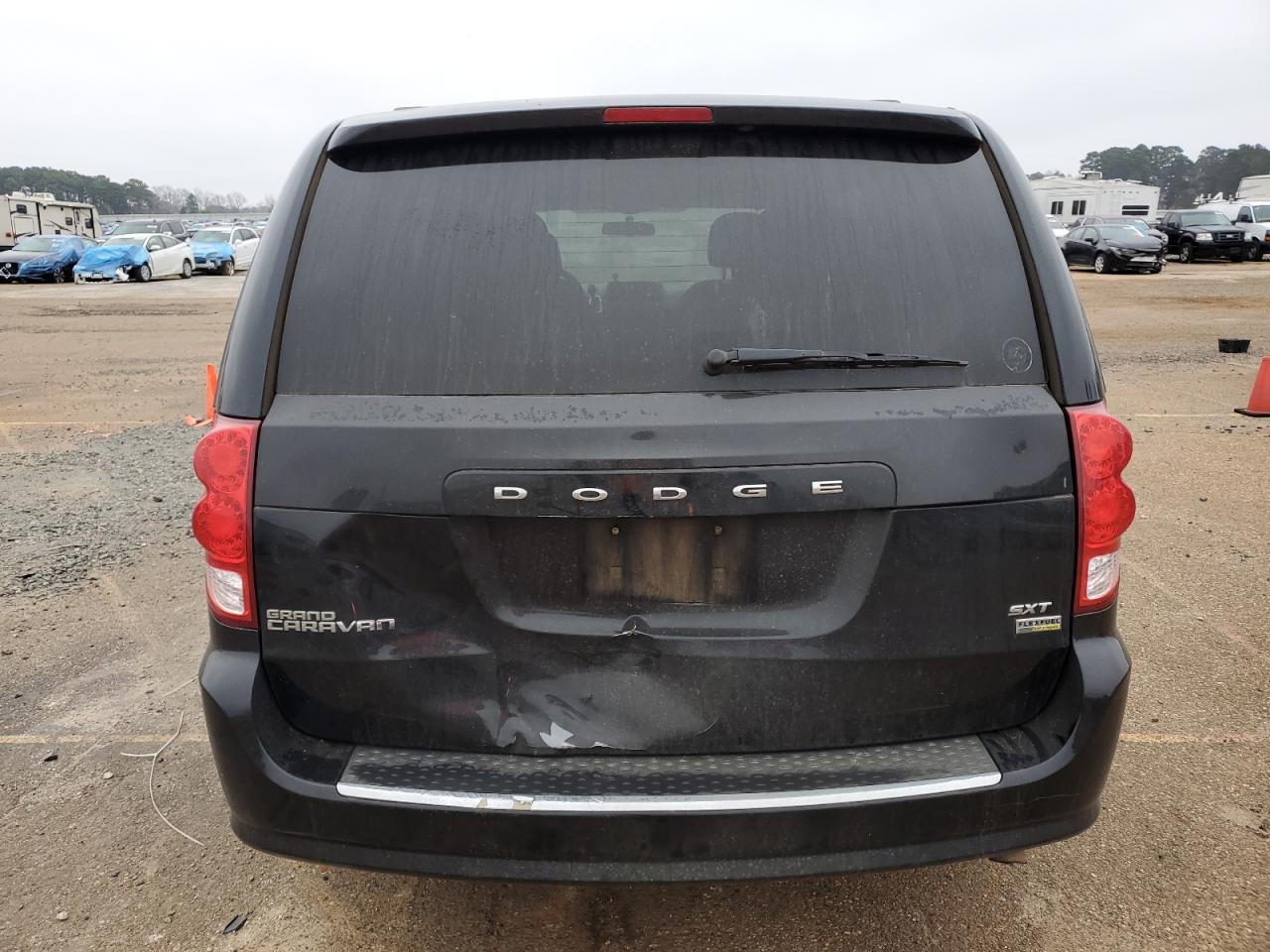 2015 Dodge Caravan - Image 6