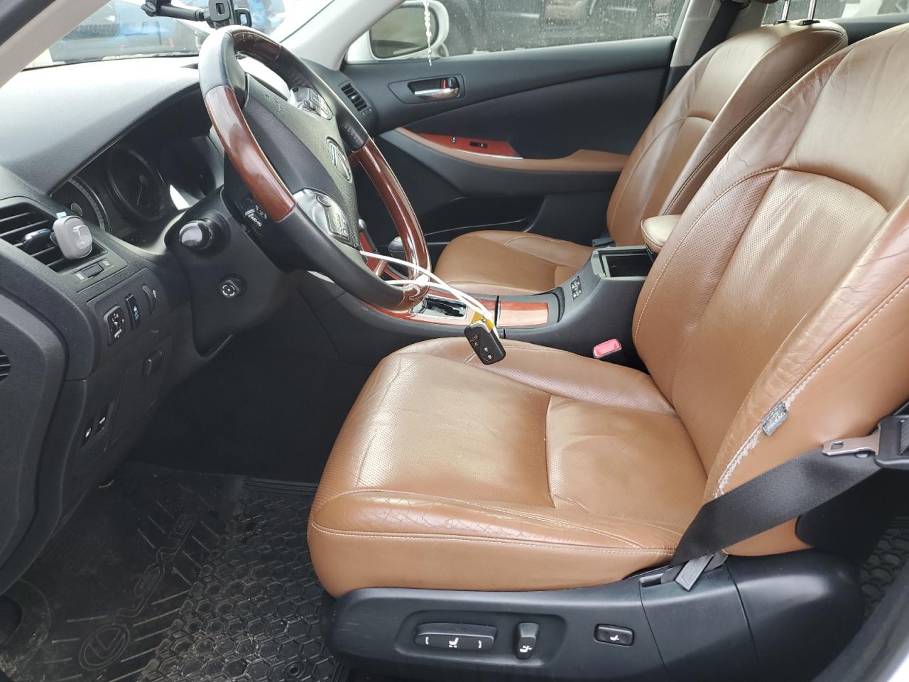 2012 Lexus ES - Image 7