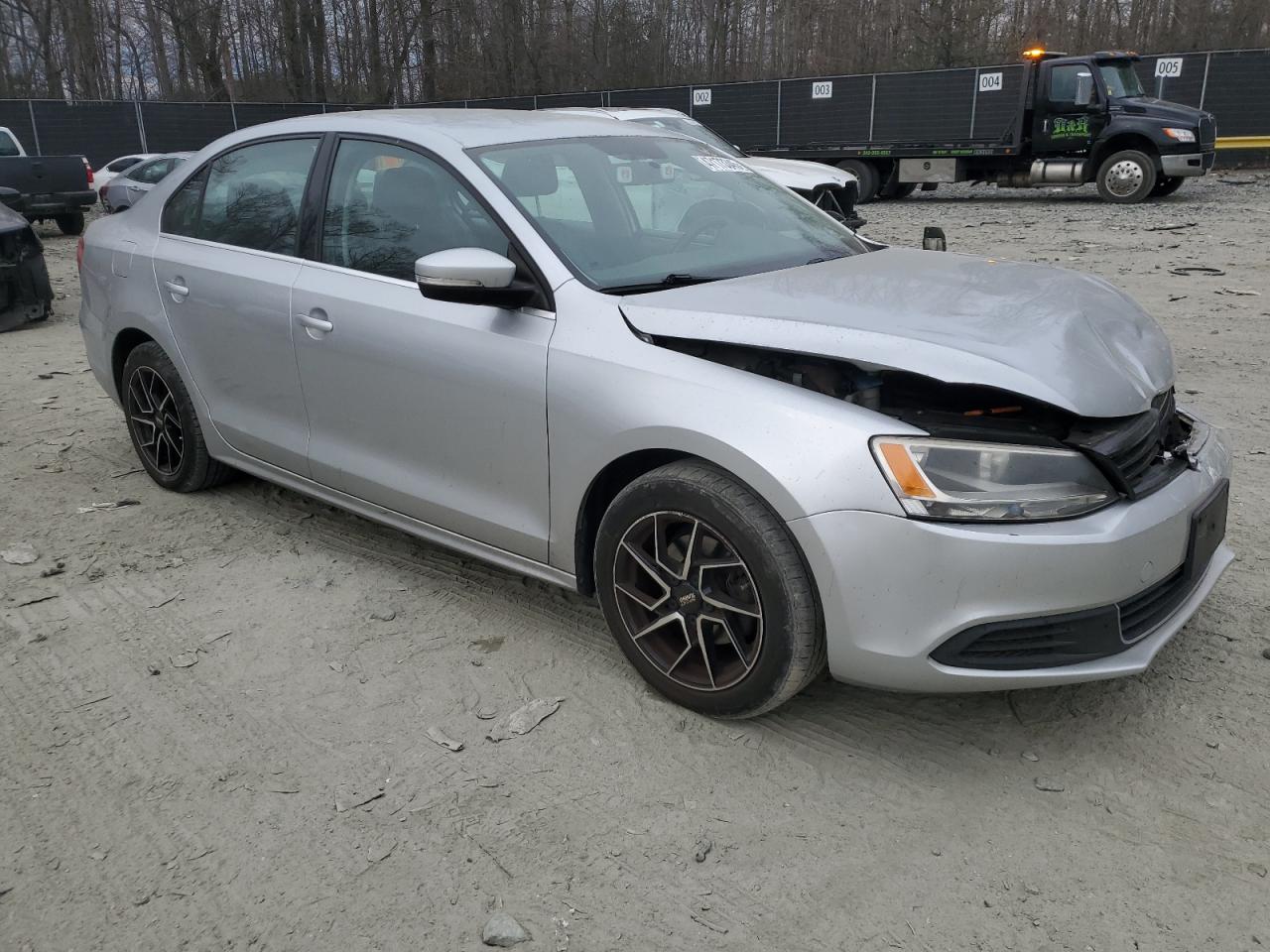 2014 Volkswagen Jetta - Image 4