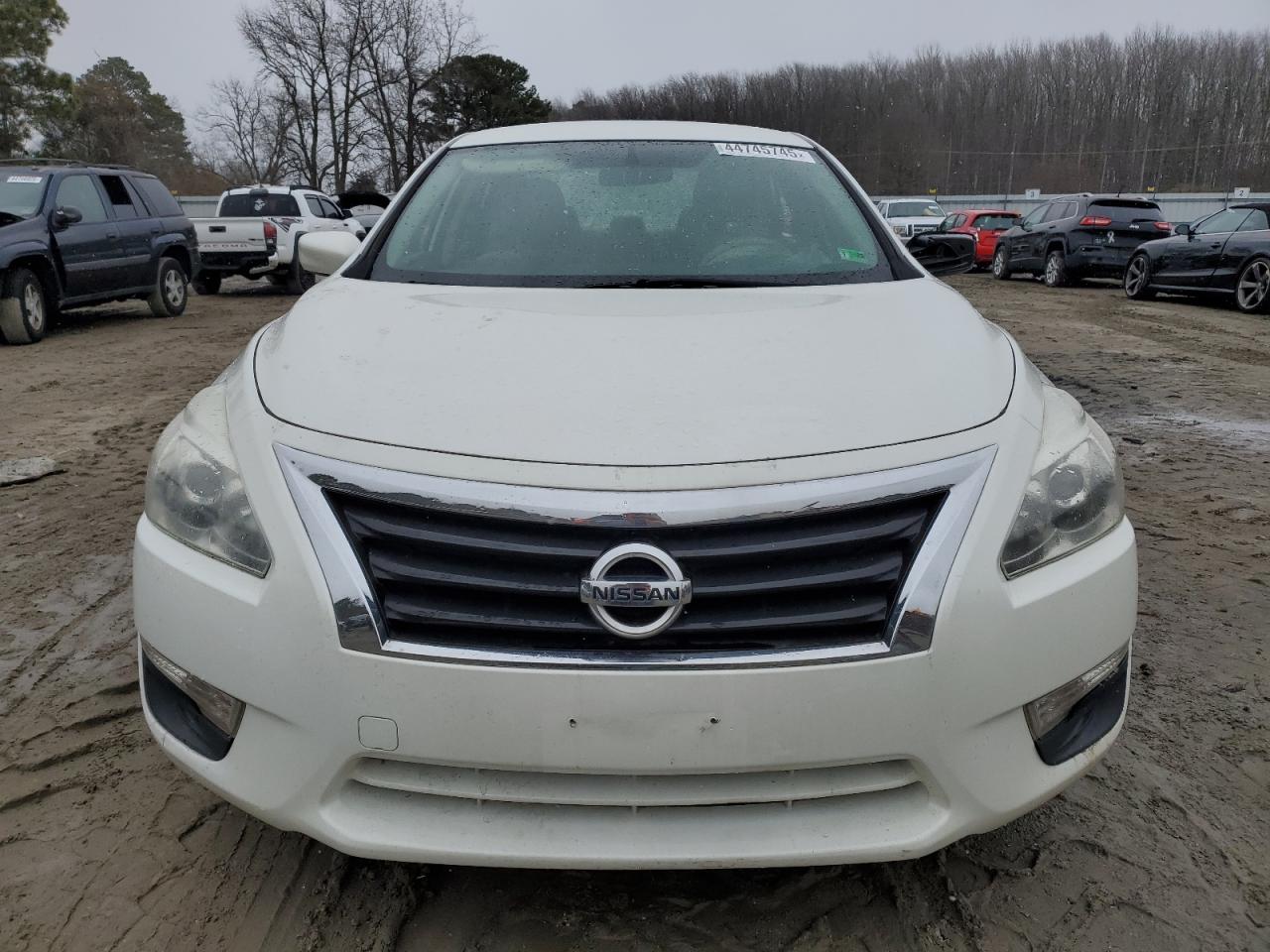 2015 Nissan Altima - Image 5