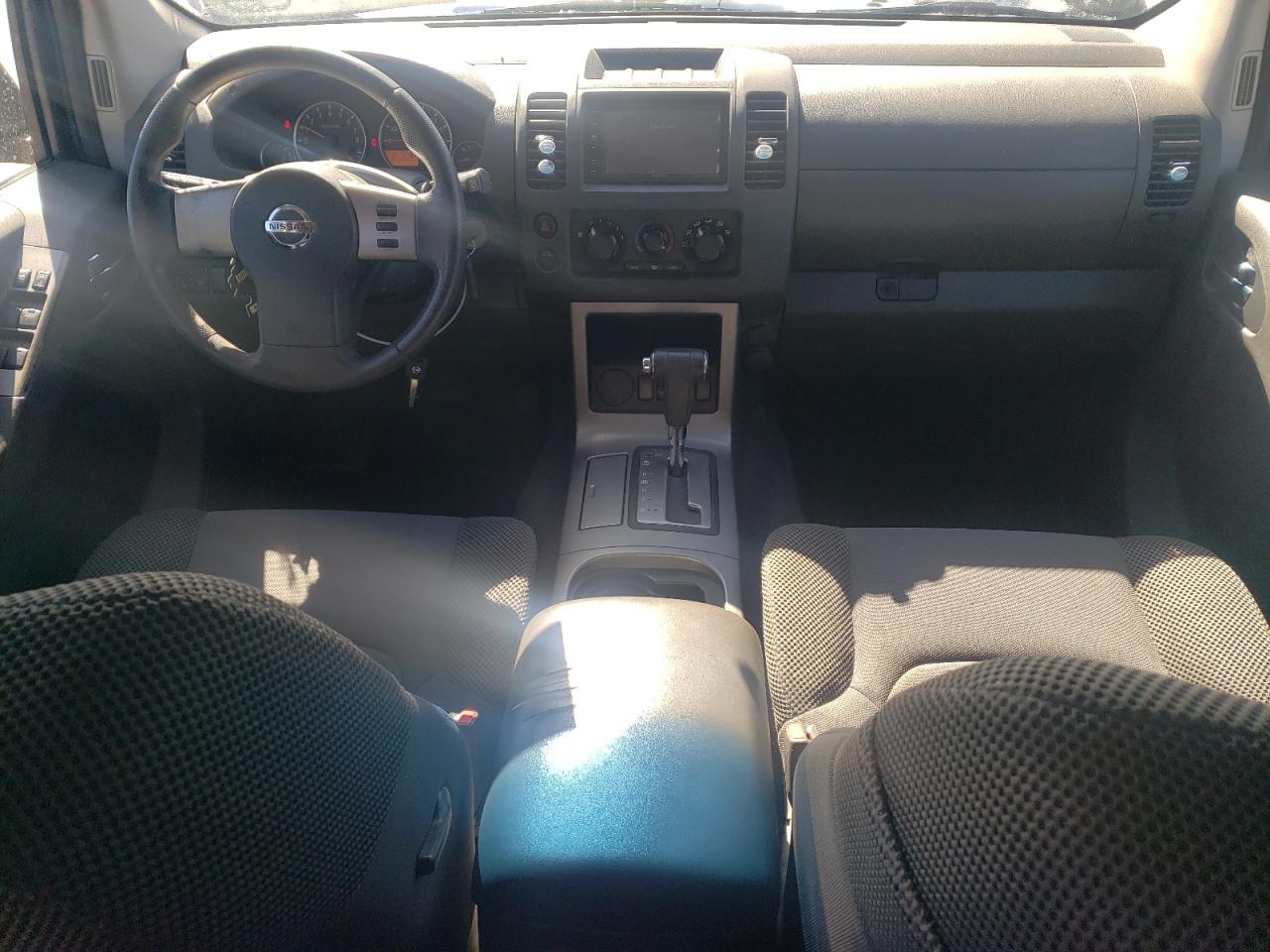 2012 Nissan Pathfinder - Image 8