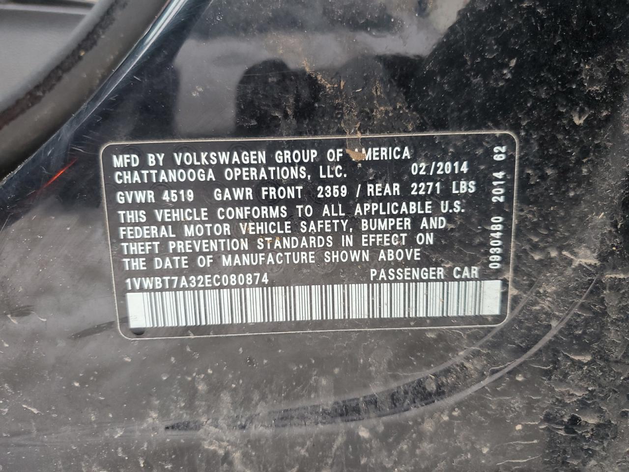 2014 Volkswagen Passat - Image 13