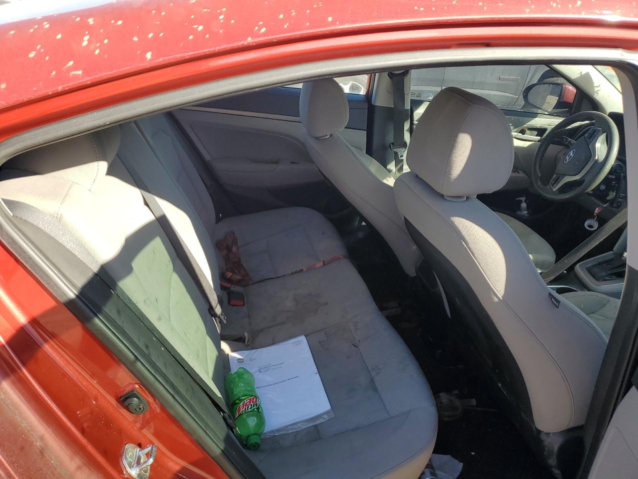 2018 Hyundai Elantra - Image 10