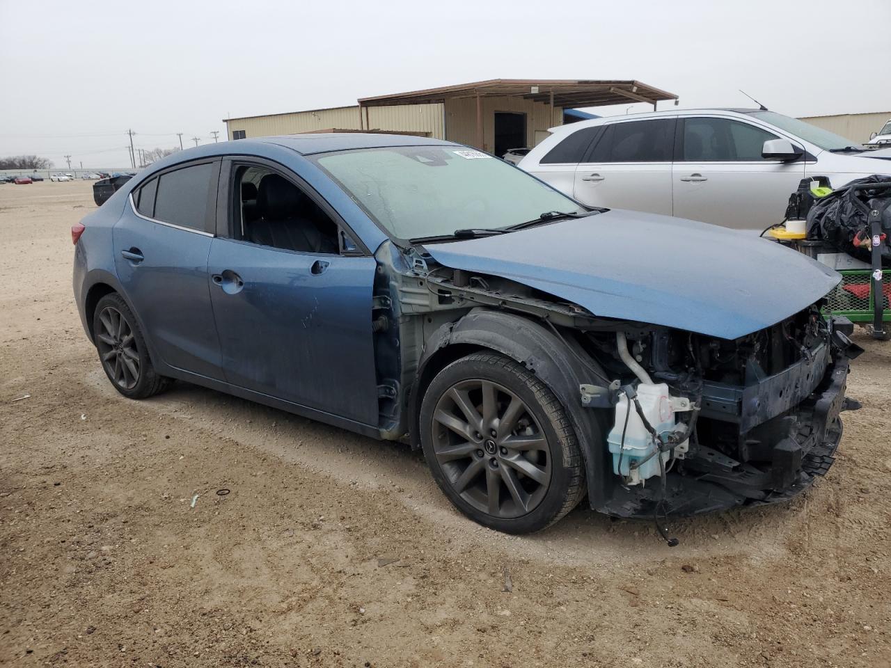 2018 Mazda 3 - Image 4