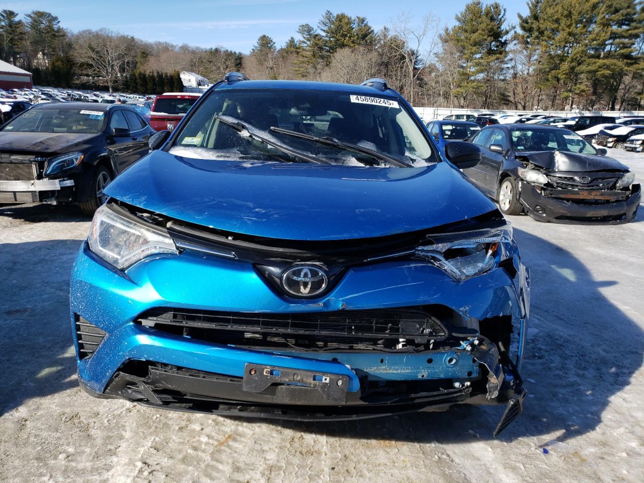 2017 Toyota RAV 4 - Image 5