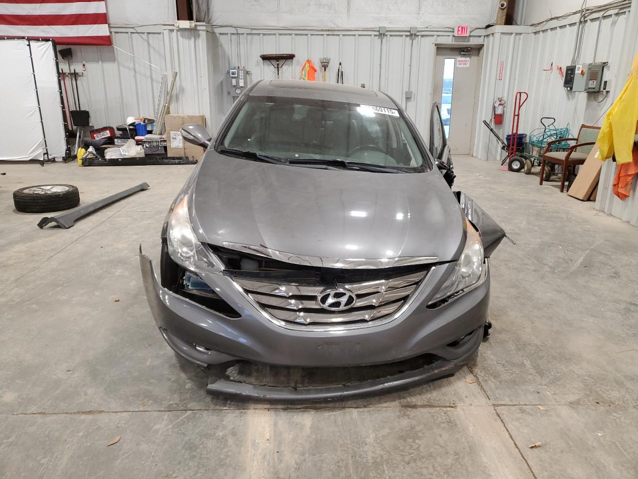2011 Hyundai Sonata - Image 5