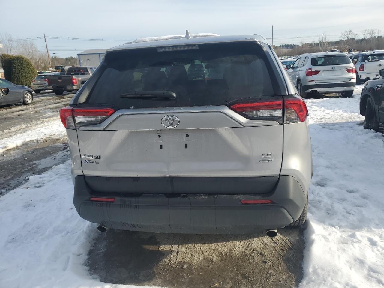 2022 Toyota RAV 4 - Image 6