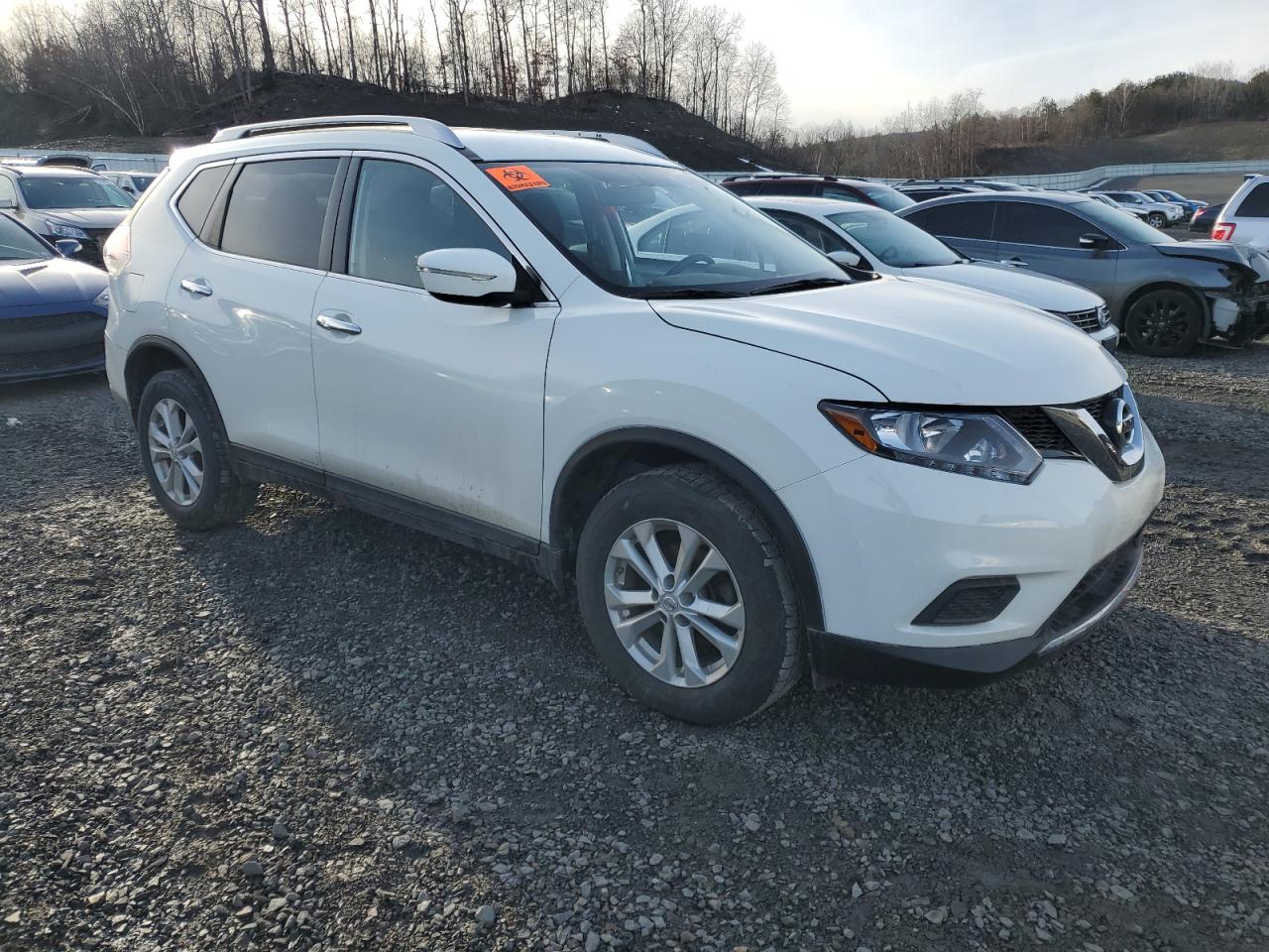 2015 Nissan Rogue - Image 4