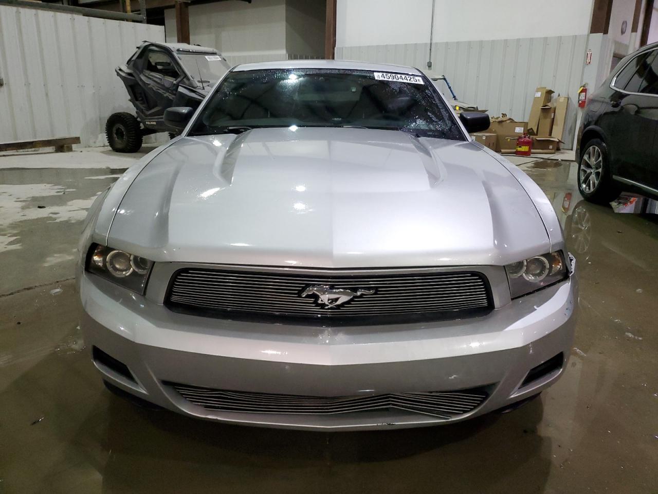 2010 Ford Mustang - Image 5