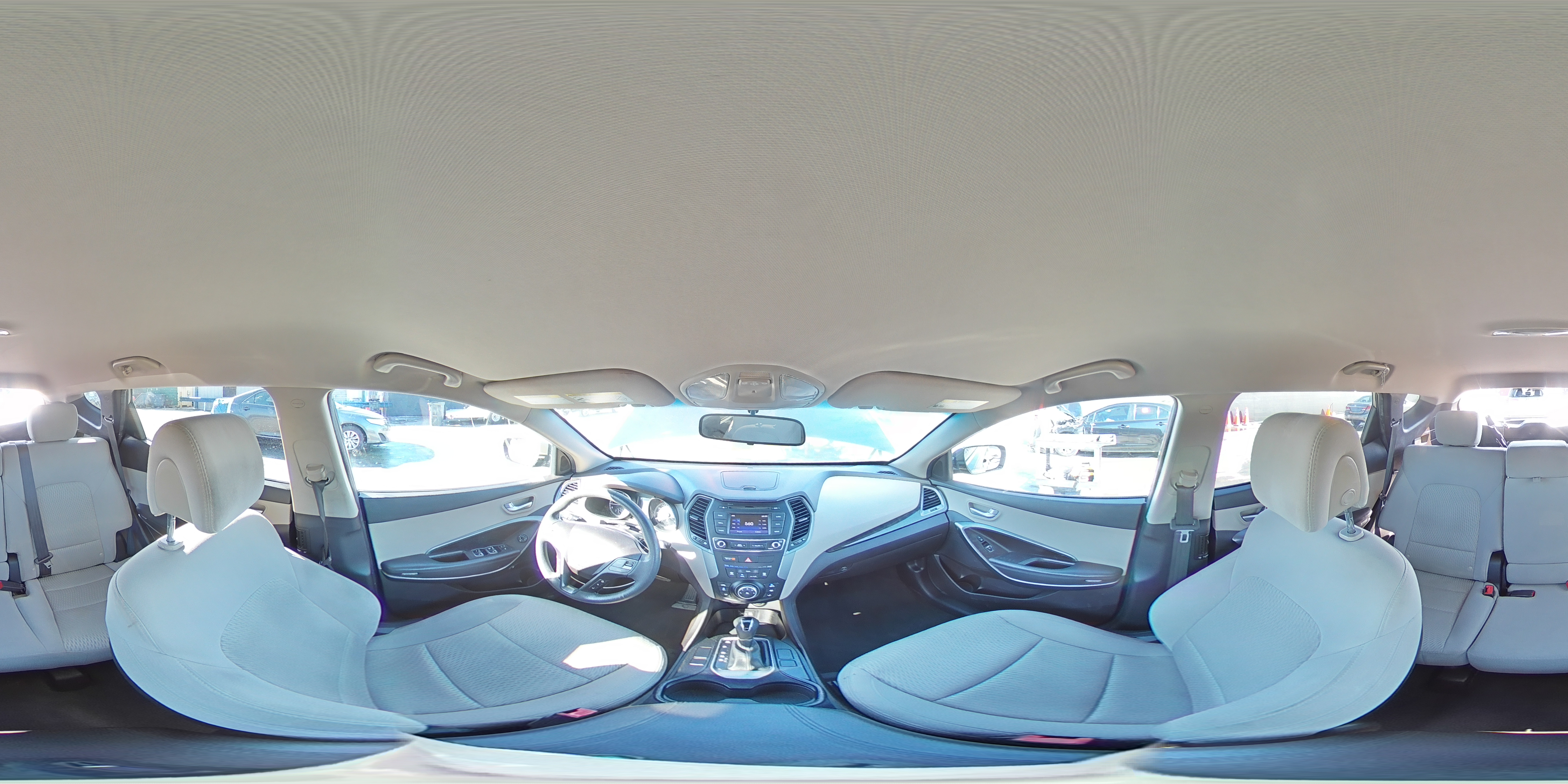 2018 Hyundai Santa Fe - Image 16