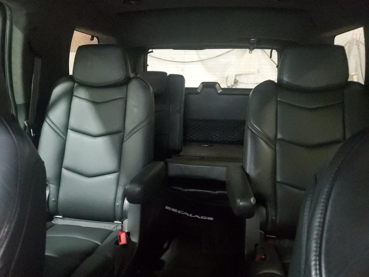 2019 Cadillac Escalade - Image 10