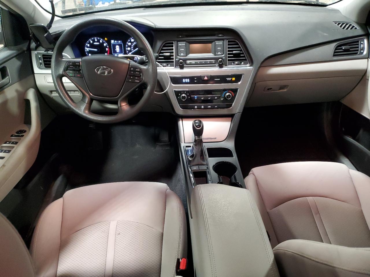 2017 Hyundai Sonata - Image 8