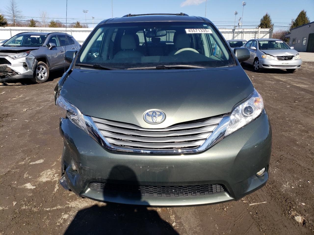 2012 Toyota Sienna - Image 5
