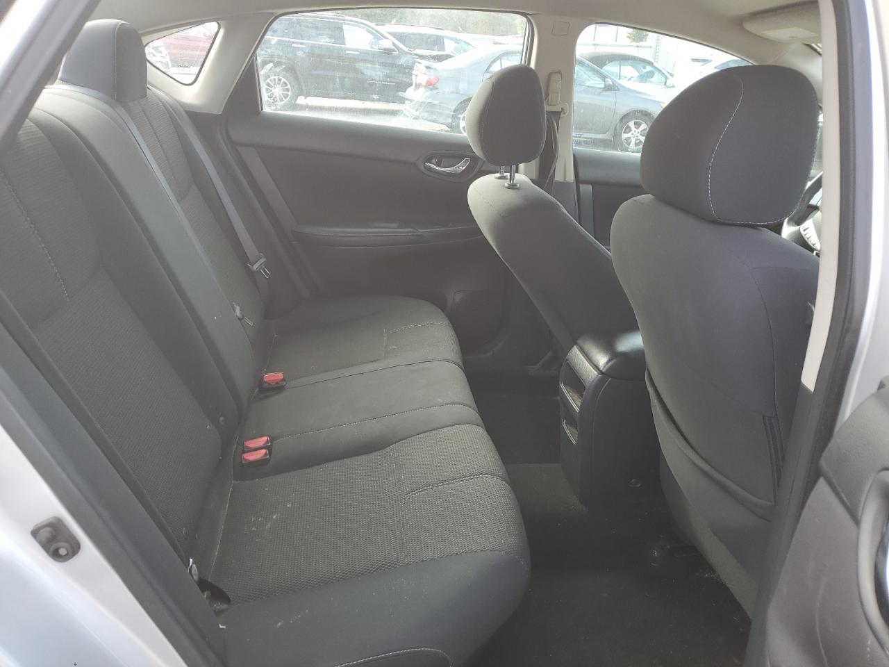 2017 Nissan Sentra - Image 11