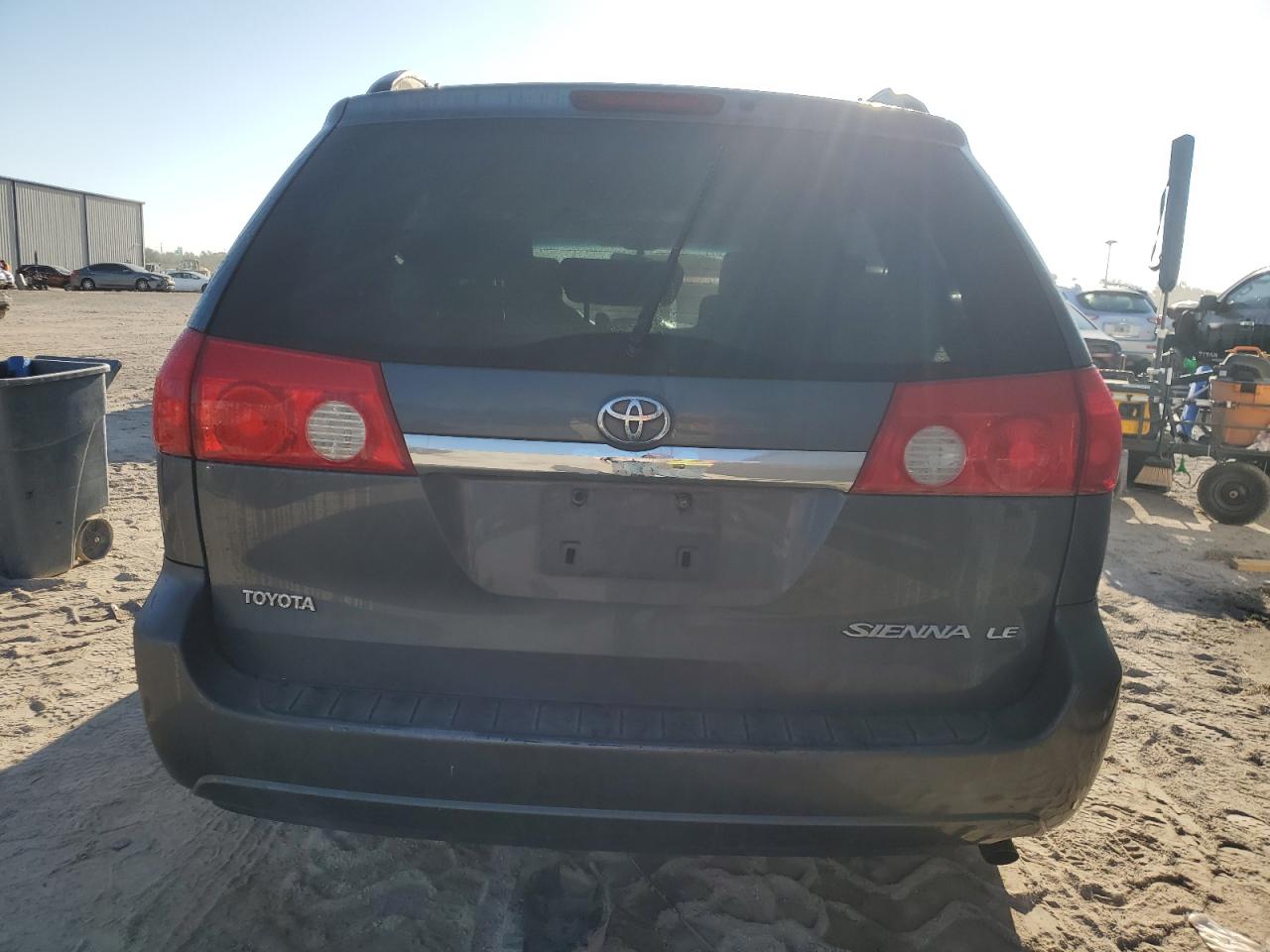 2008 Toyota Sienna - Image 6