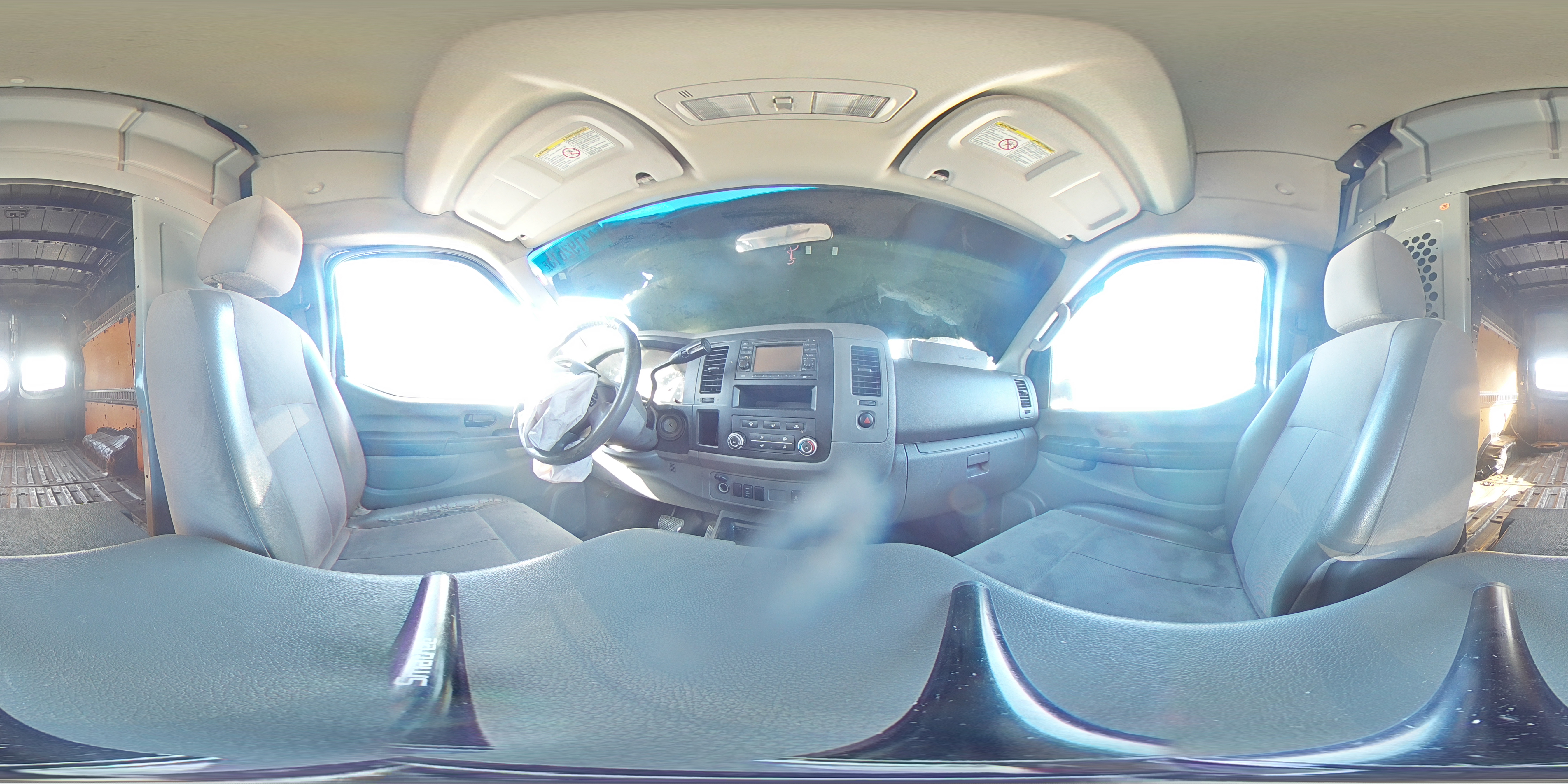 2013 Nissan NV - Image 15