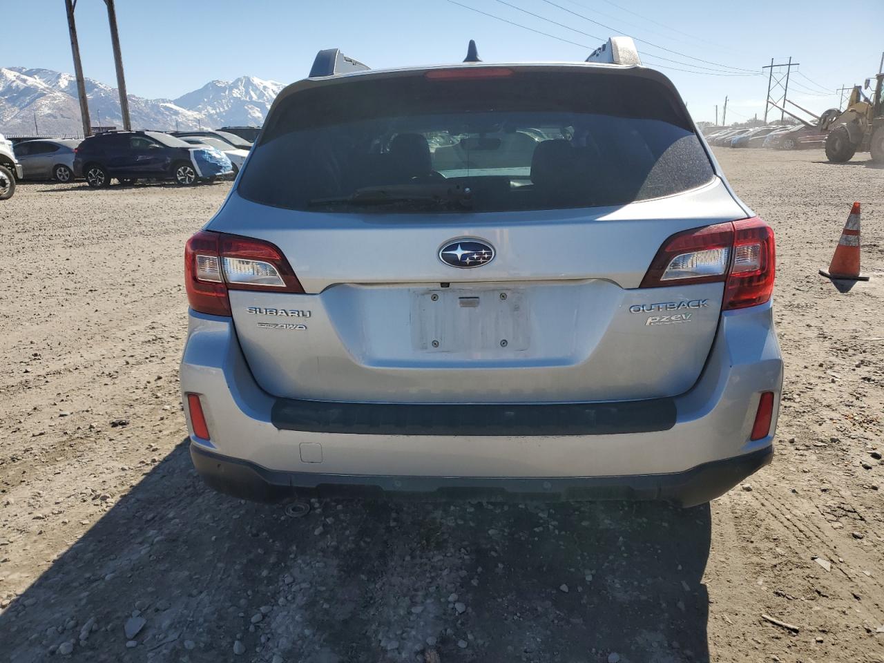 2017 Subaru Outback - Image 6