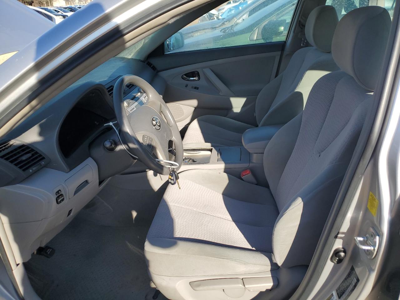 2011 Toyota Camry - Image 7