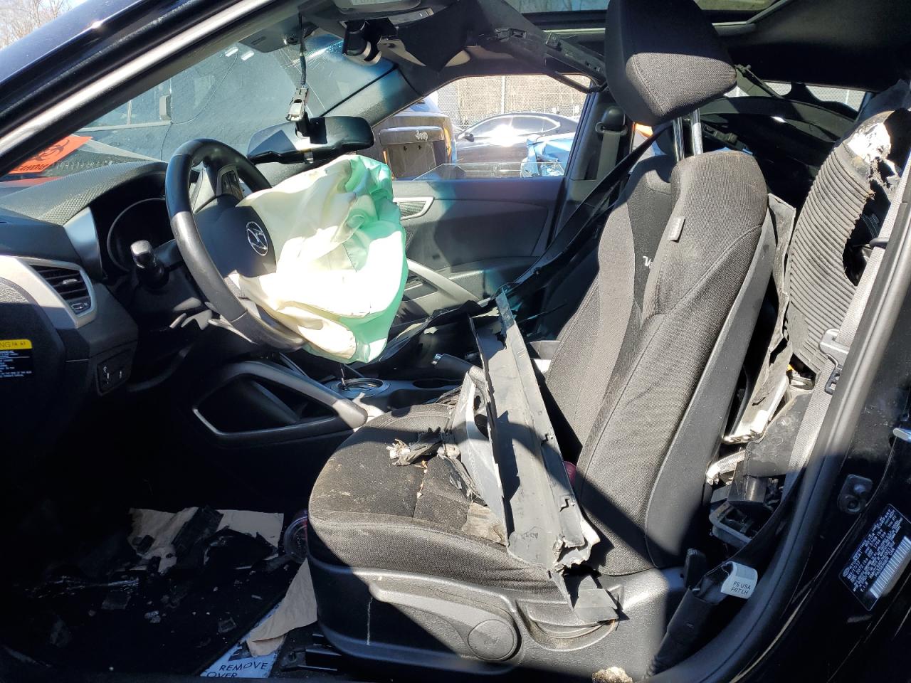 2017 Hyundai Veloster - Image 7
