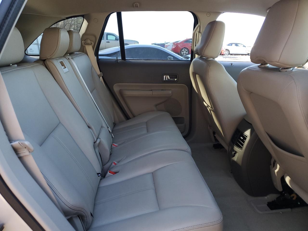 2010 Ford Edge - Image 11