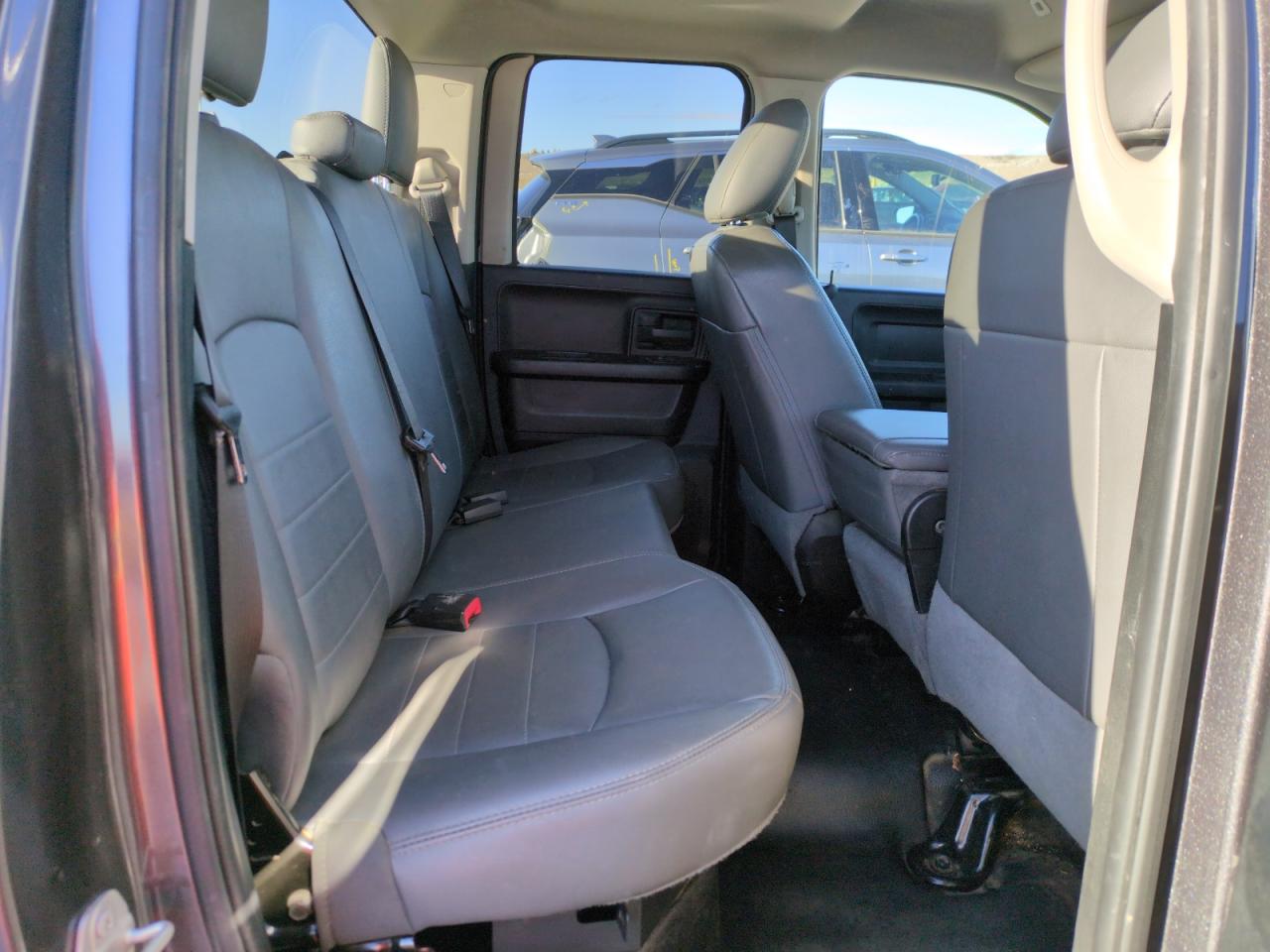 2018 RAM 1500 - Image 10