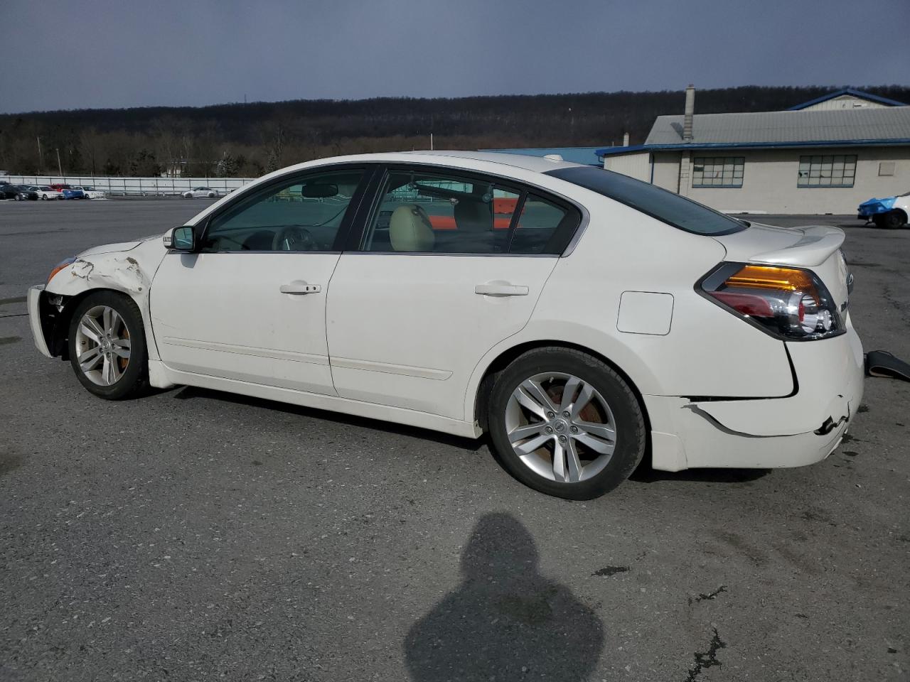 2012 Nissan Altima - Image 2