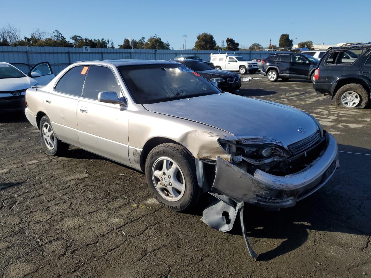 1996 Lexus ES - Image 4