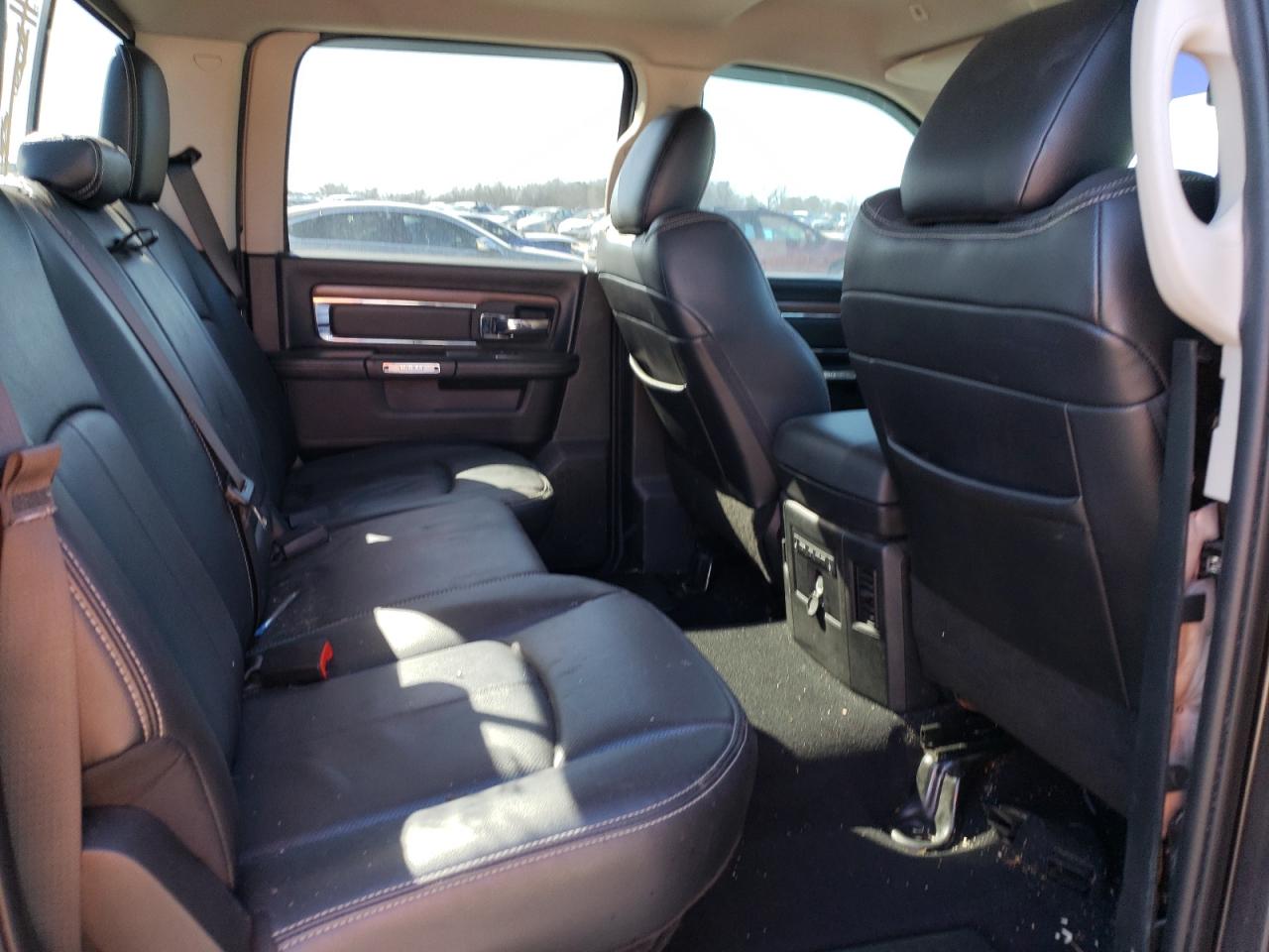 2018 RAM 1500 - Image 10