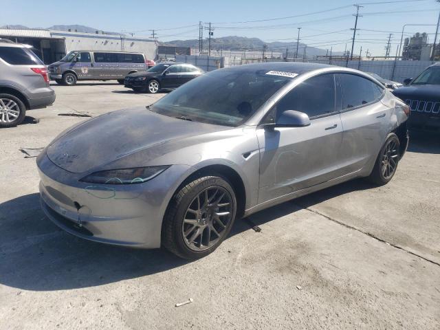  TESLA MODEL 3 2024 Серый