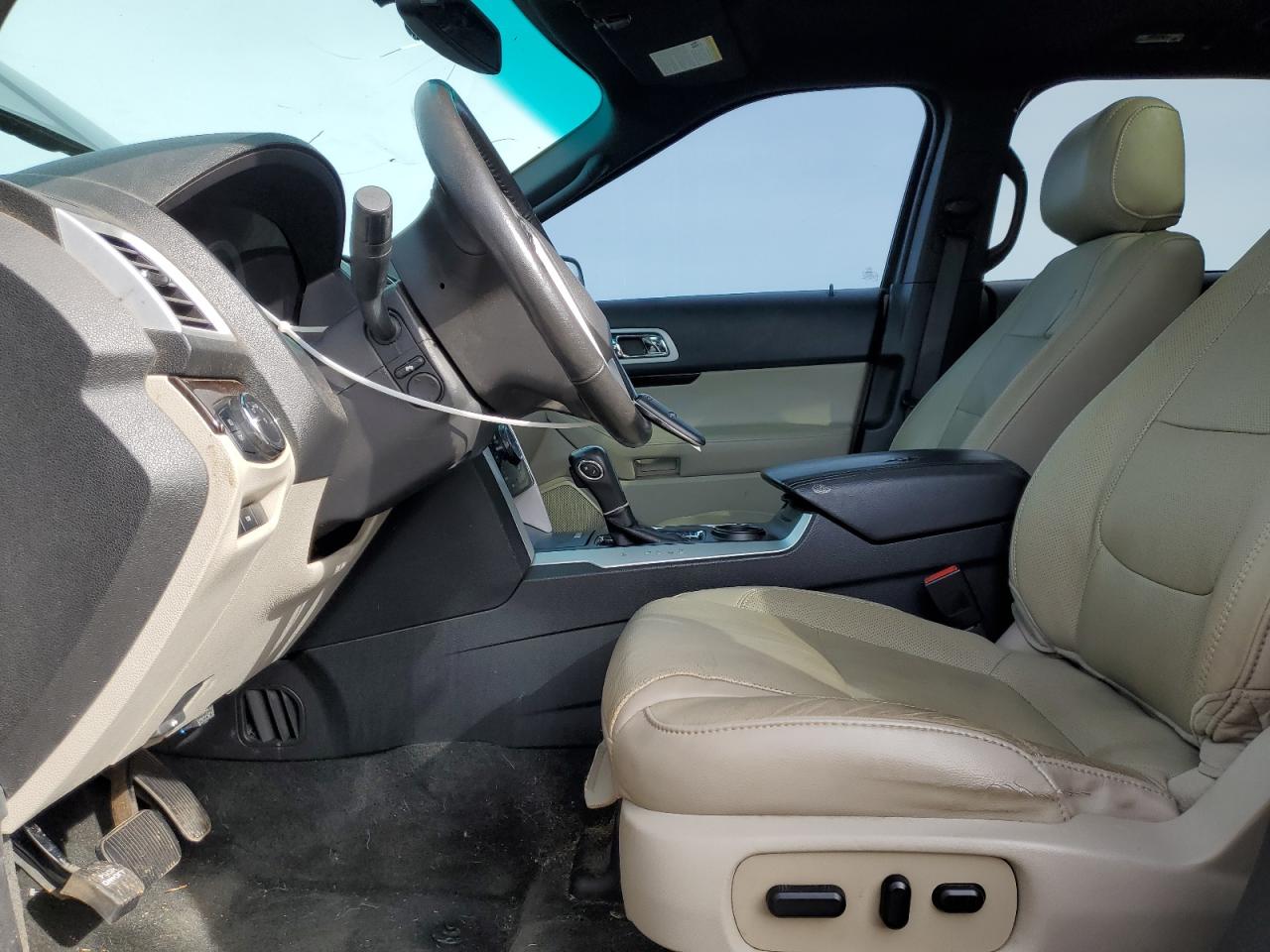 2014 Ford Explorer - Image 7