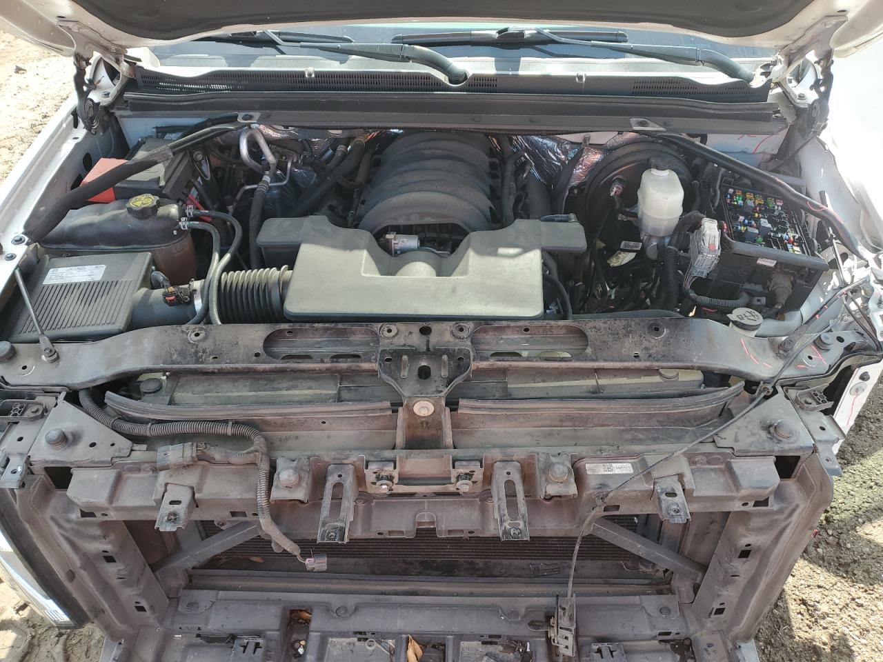 2016 Chevrolet Suburban - Image 12