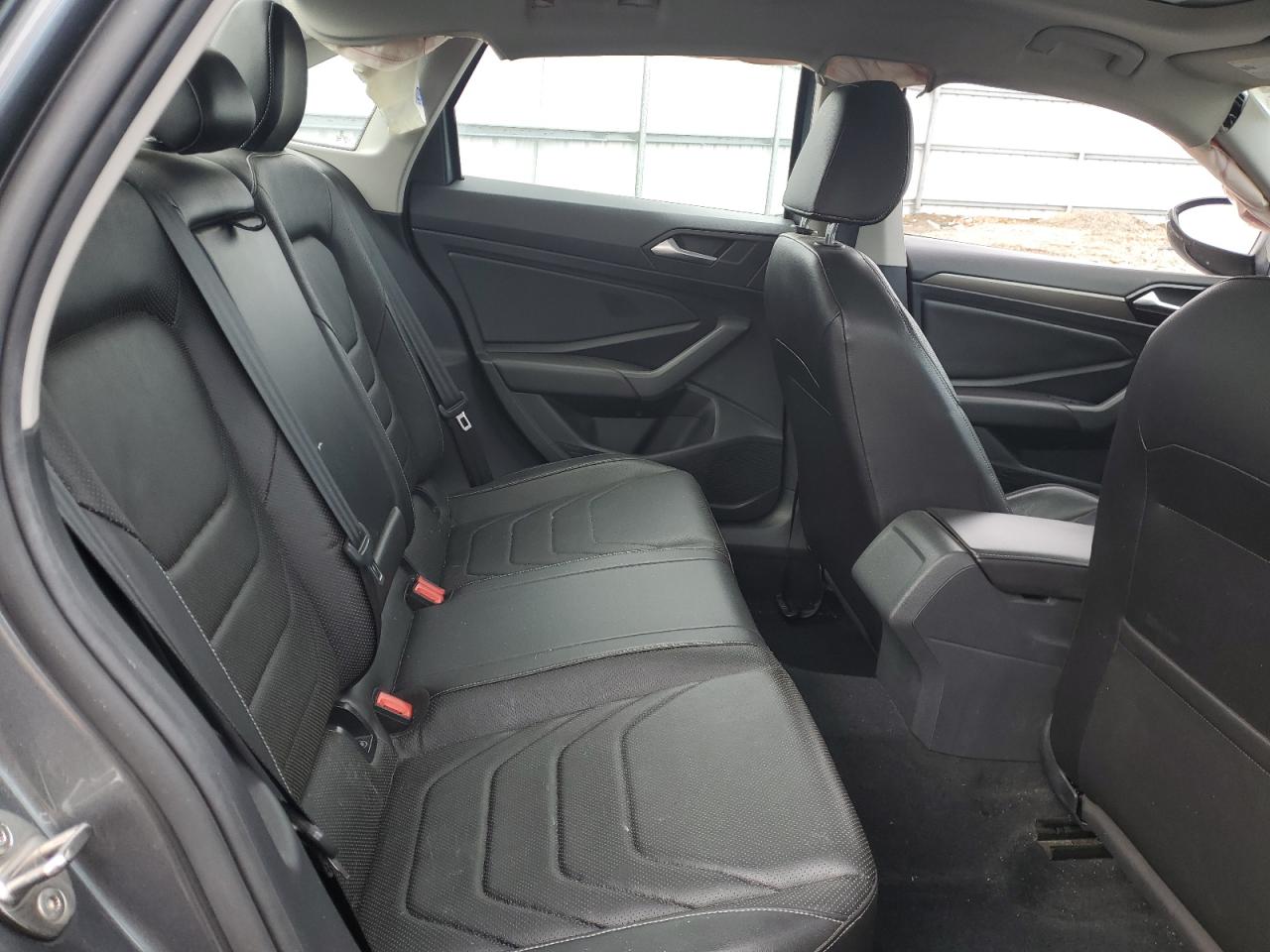2019 Volkswagen Jetta - Image 10