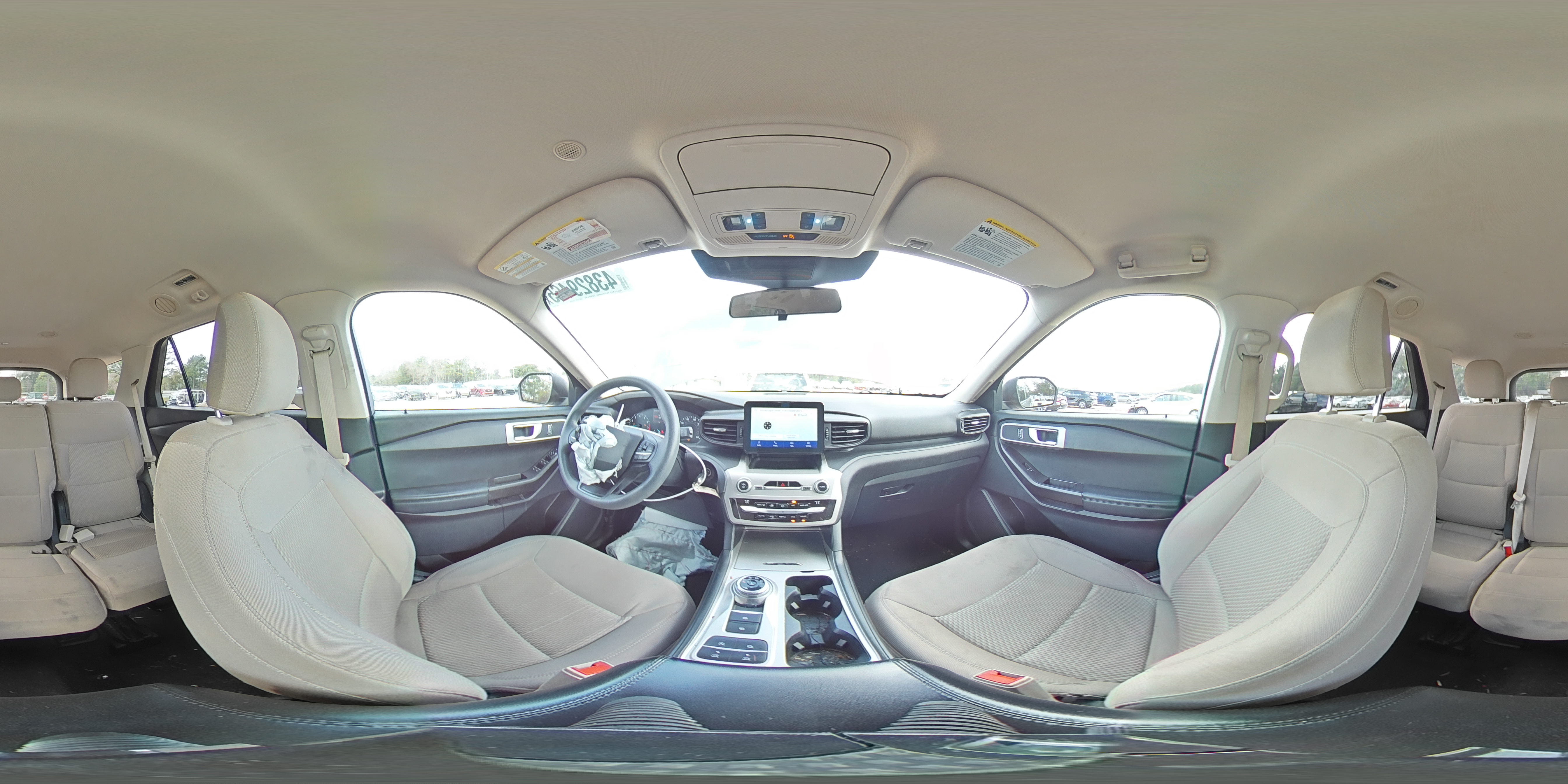 2021 Ford Explorer - Image 14