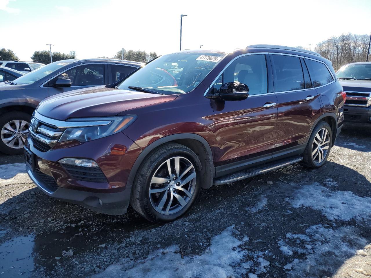 2017 Honda Pilot Touring en Venta en East Granby, CT - Minor Dent/Scratches