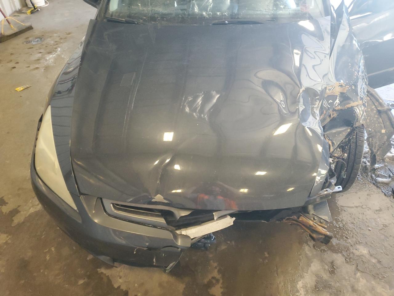 2003 Honda Accord - Image 11