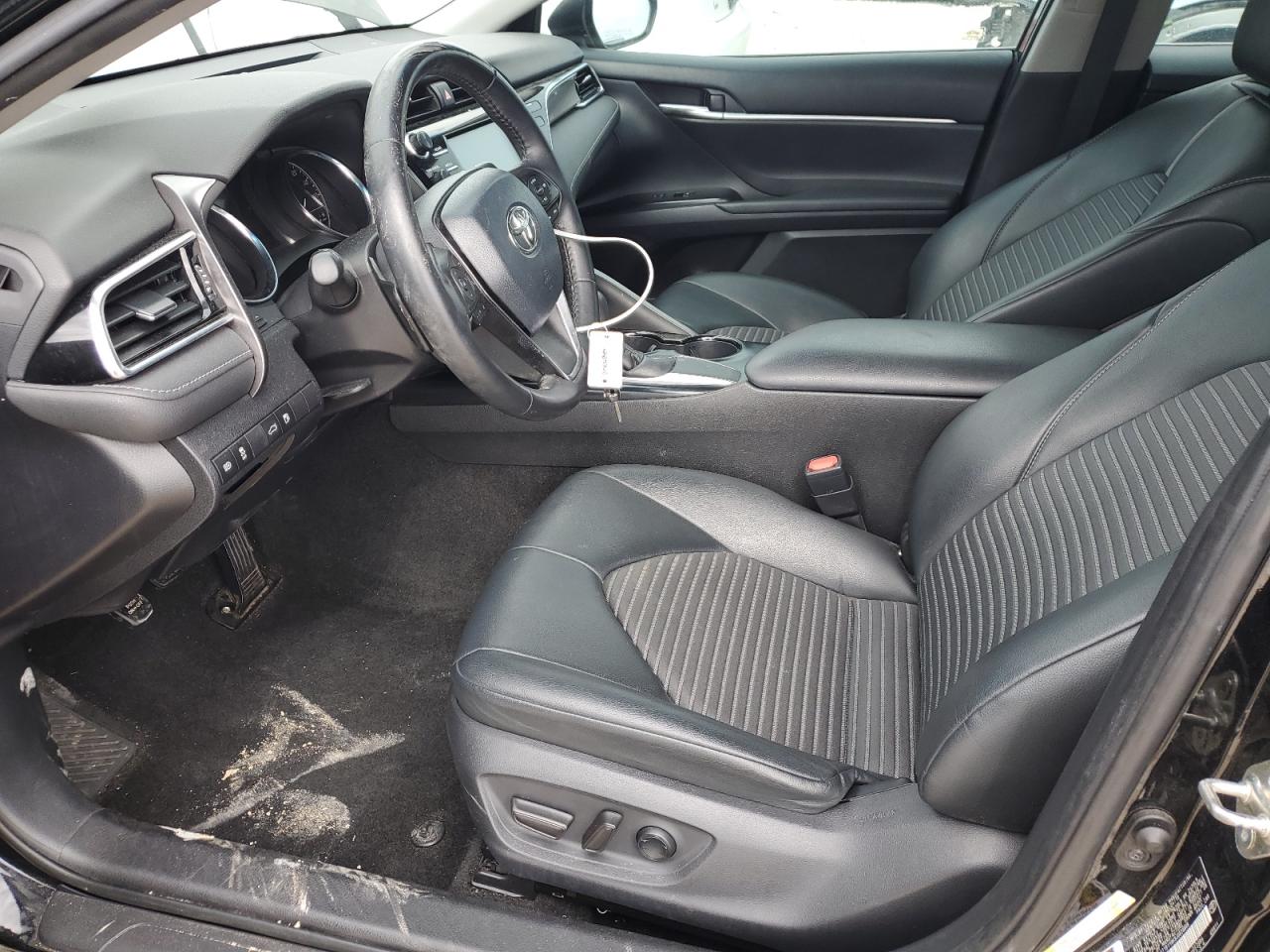 2018 Toyota Camry - Image 7