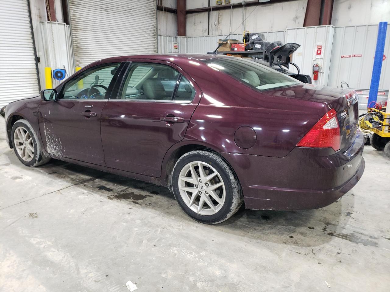 2012 Ford Fusion - Image 2