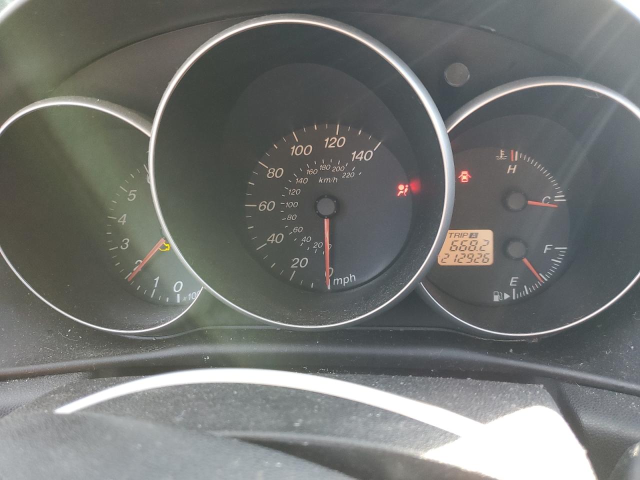 2004 Mazda 3 - Image 9
